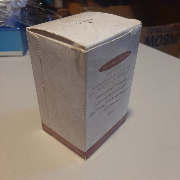 1998 Hallmark Frosty Friends Ornament #17 Ice Pool Table Eskimo Girl and penguin - Picture 5 of 5